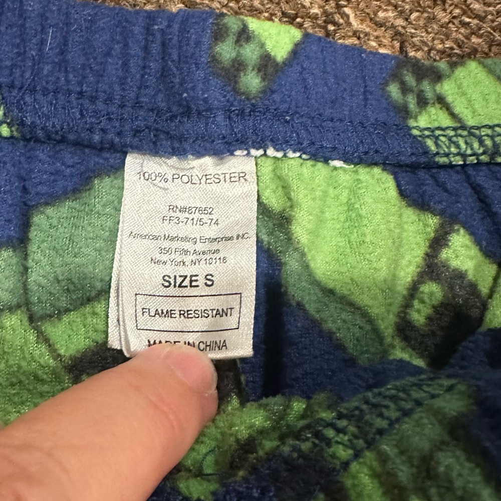 EUC Boys Sz S Minecraft PJ fleece set + bonus Pajama pants 8/10 - Picture 2 of 4